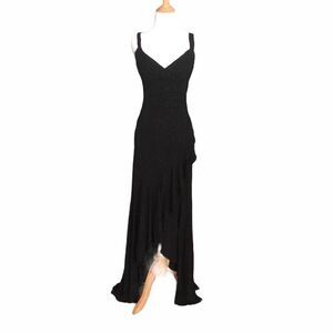Elegant Hollywood era formal, plunging neckline